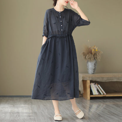 Beautifully Finished Dress in a Timeless Design