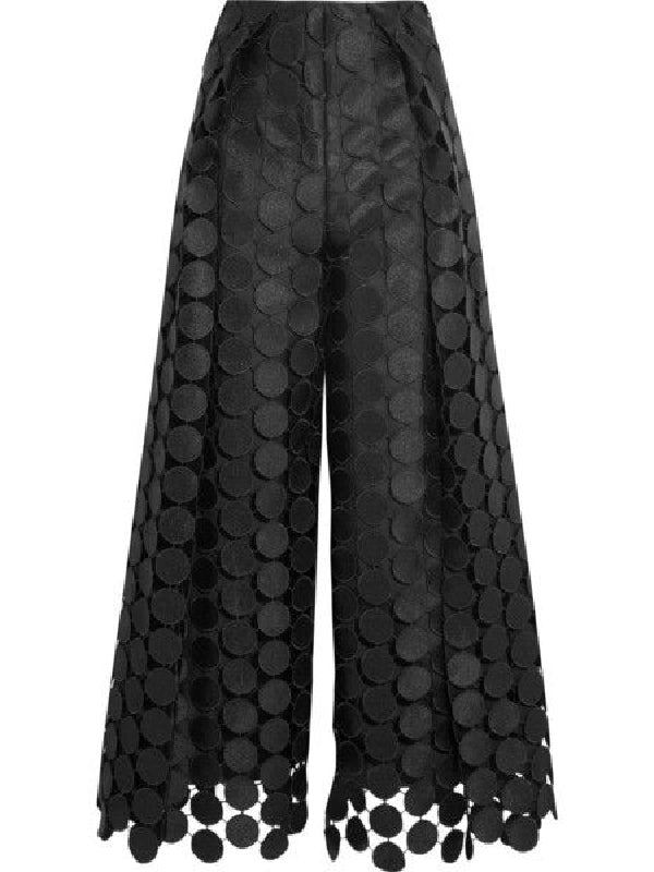 Polished Trousers with an Effortless Classic Look