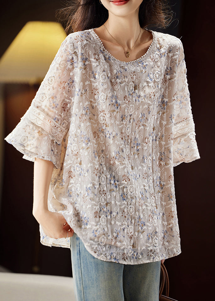 Classic Vintage Shirt with a Flattering Fit
