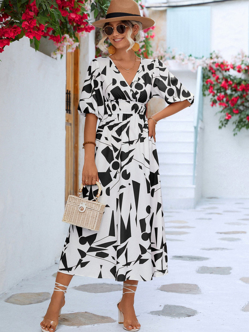 Well Tailored Dress with a Graceful Silhouette