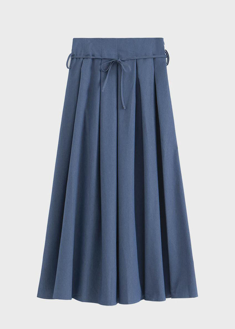 Well Tailored Garment with a Graceful Silhouette