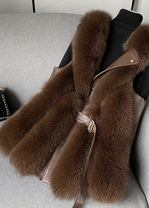 Well Tailored Coat with a Graceful Silhouette