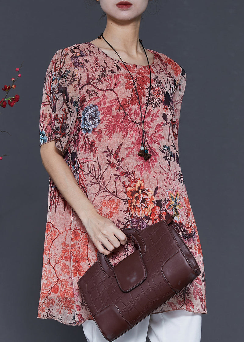 Well Tailored Top with a Graceful Silhouette