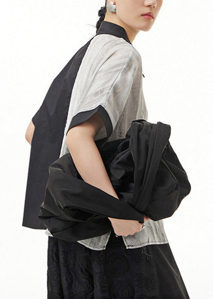 Elegantly Styled Blouse for Everyday Wear