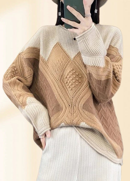 Well Tailored Sweater with a Graceful Silhouette