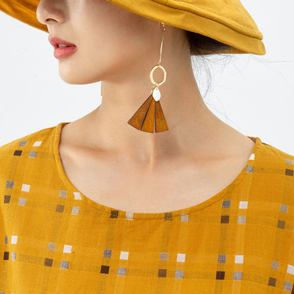 Beautifully Crafted T-Shirt in a Classic Style