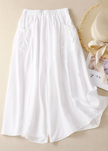 Effortlessly Elegant Pants with a Timeless Design