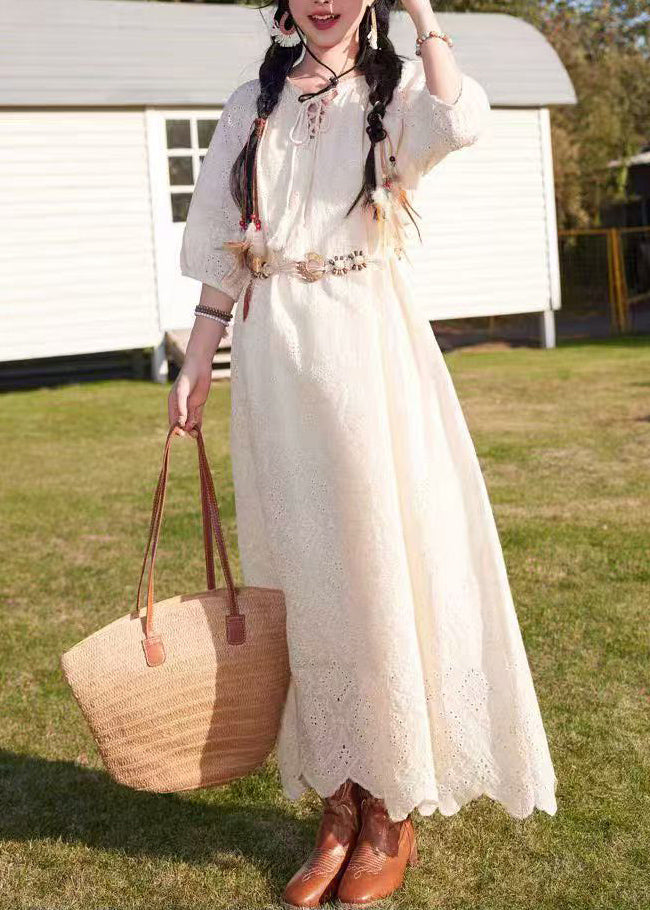 Beautifully Finished Dress in a Timeless Design