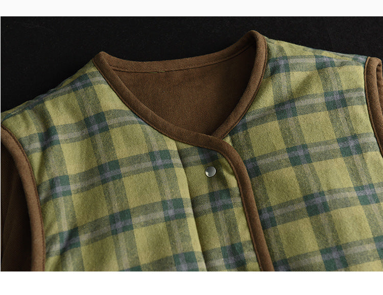 Effortlessly Elegant Garment with a Timeless Design