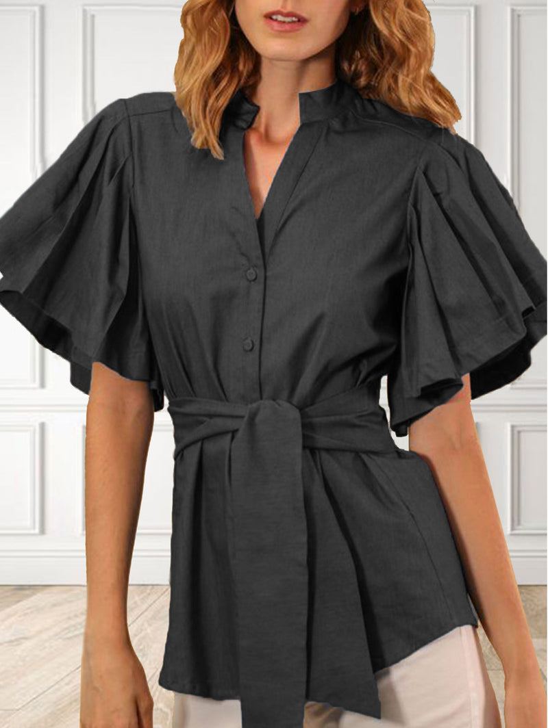 Classic Vintage Blouse with a Flattering Fit