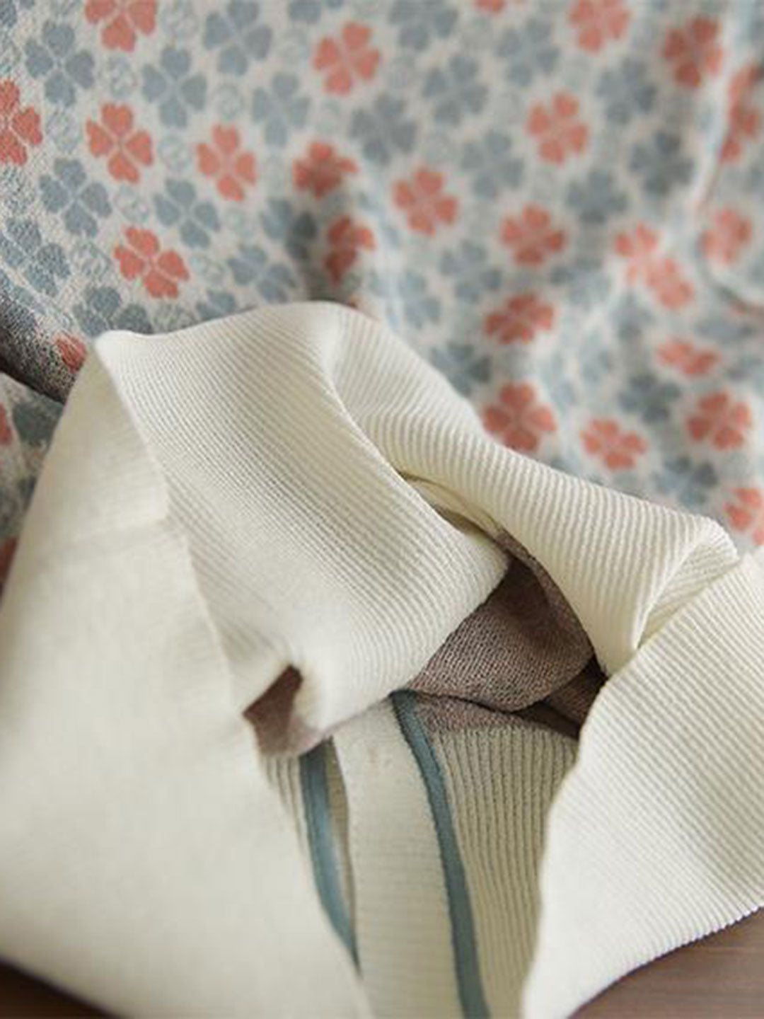 Classic Vintage Cardigan with a Flattering Fit