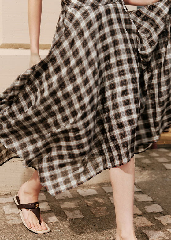 Beautifully Finished Garment in a Timeless Design