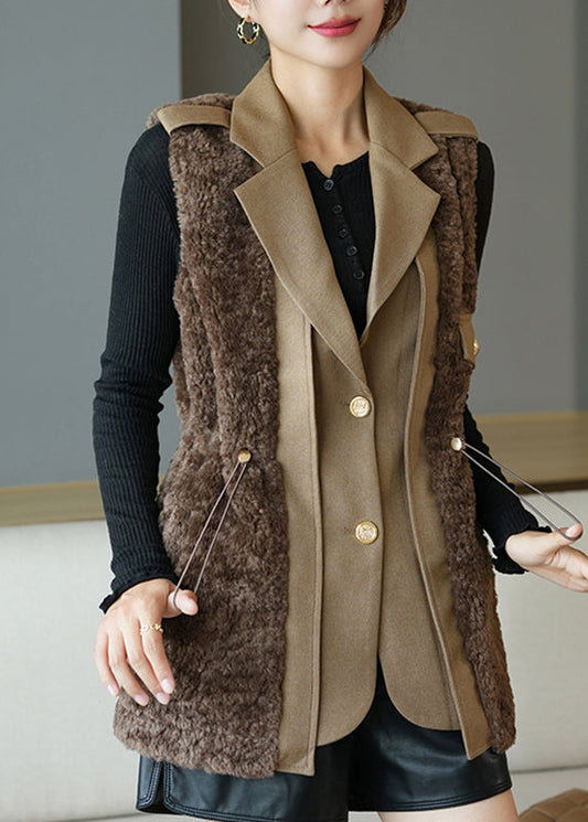 Elegantly Styled Coat for Everyday Wear