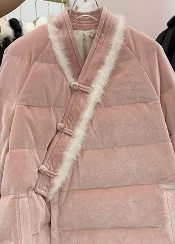 Effortlessly Elegant Coat with a Timeless Design