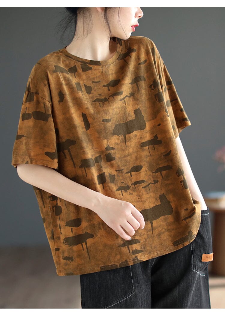 Classic Vintage T-Shirt with a Flattering Fit