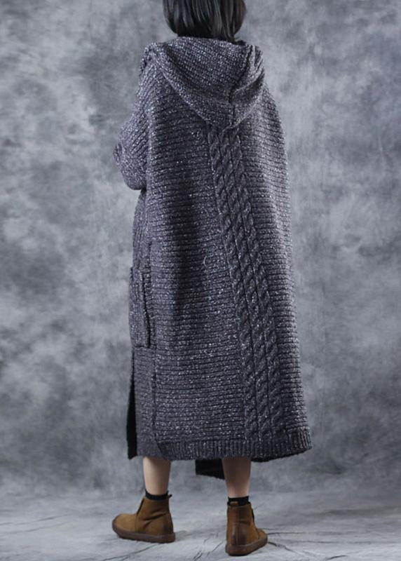 Well Tailored Cardigan with a Graceful Silhouette
