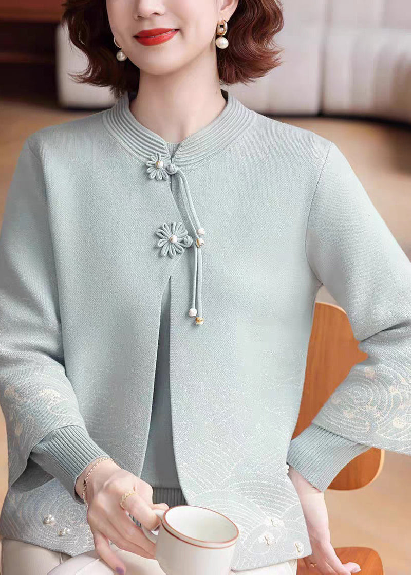 Elegantly Styled Coat for Everyday Wear