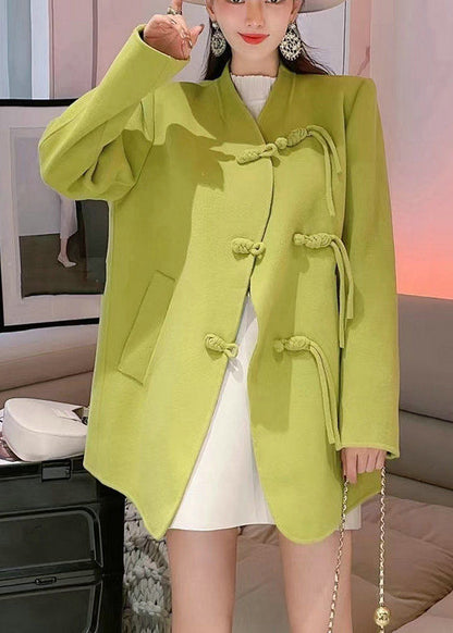 Classic Vintage Coat with a Flattering Fit