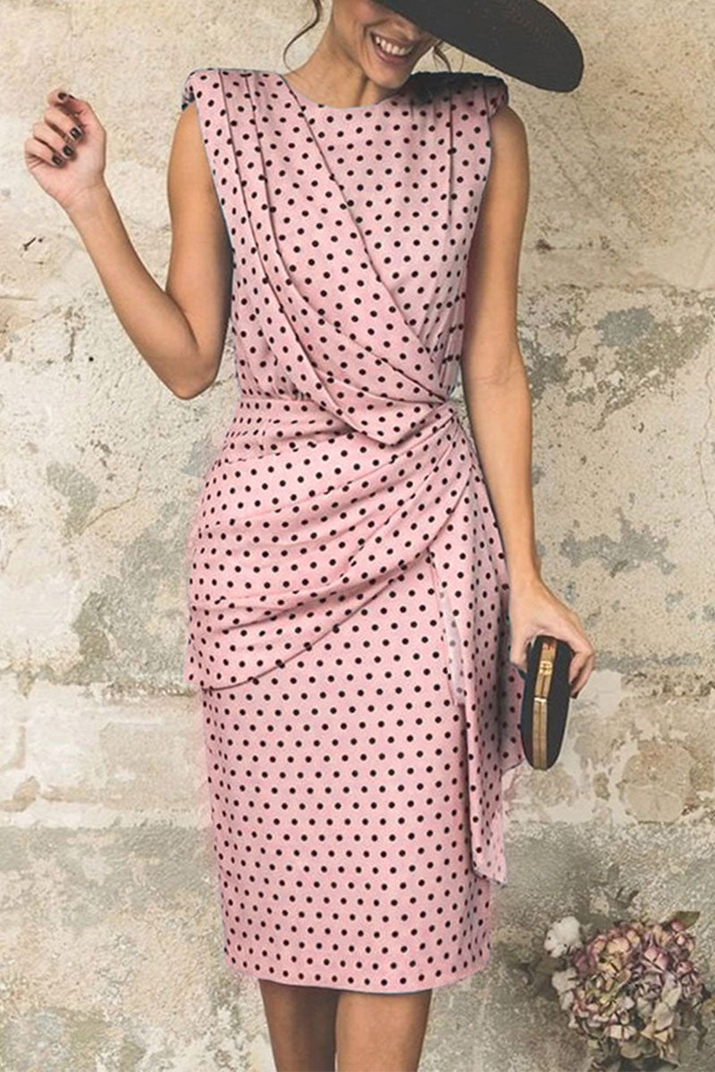 Classic Vintage Dress with a Flattering Fit