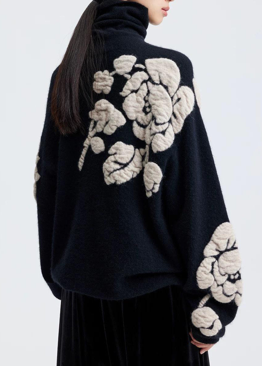 Well Tailored Sweater with a Graceful Silhouette