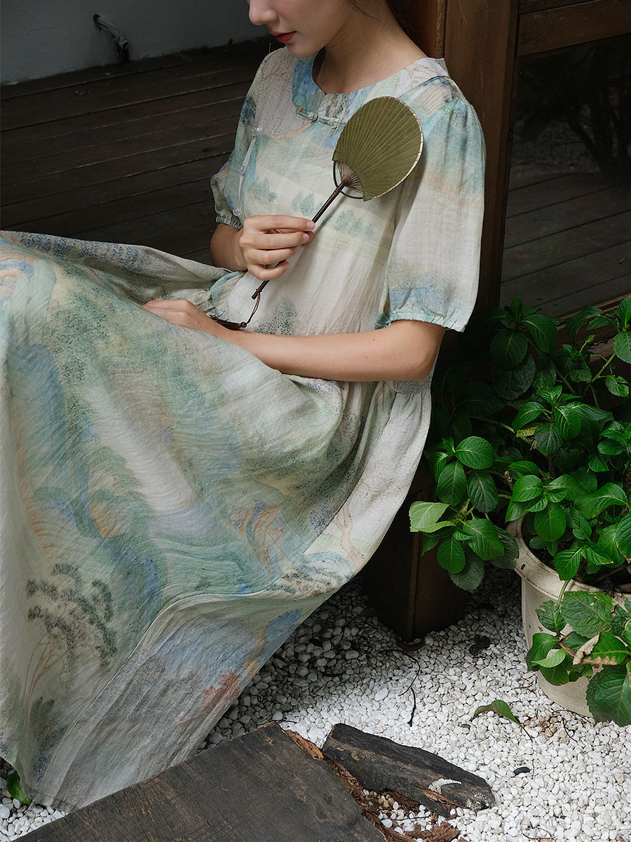 Beautifully Finished Dress in a Timeless Design
