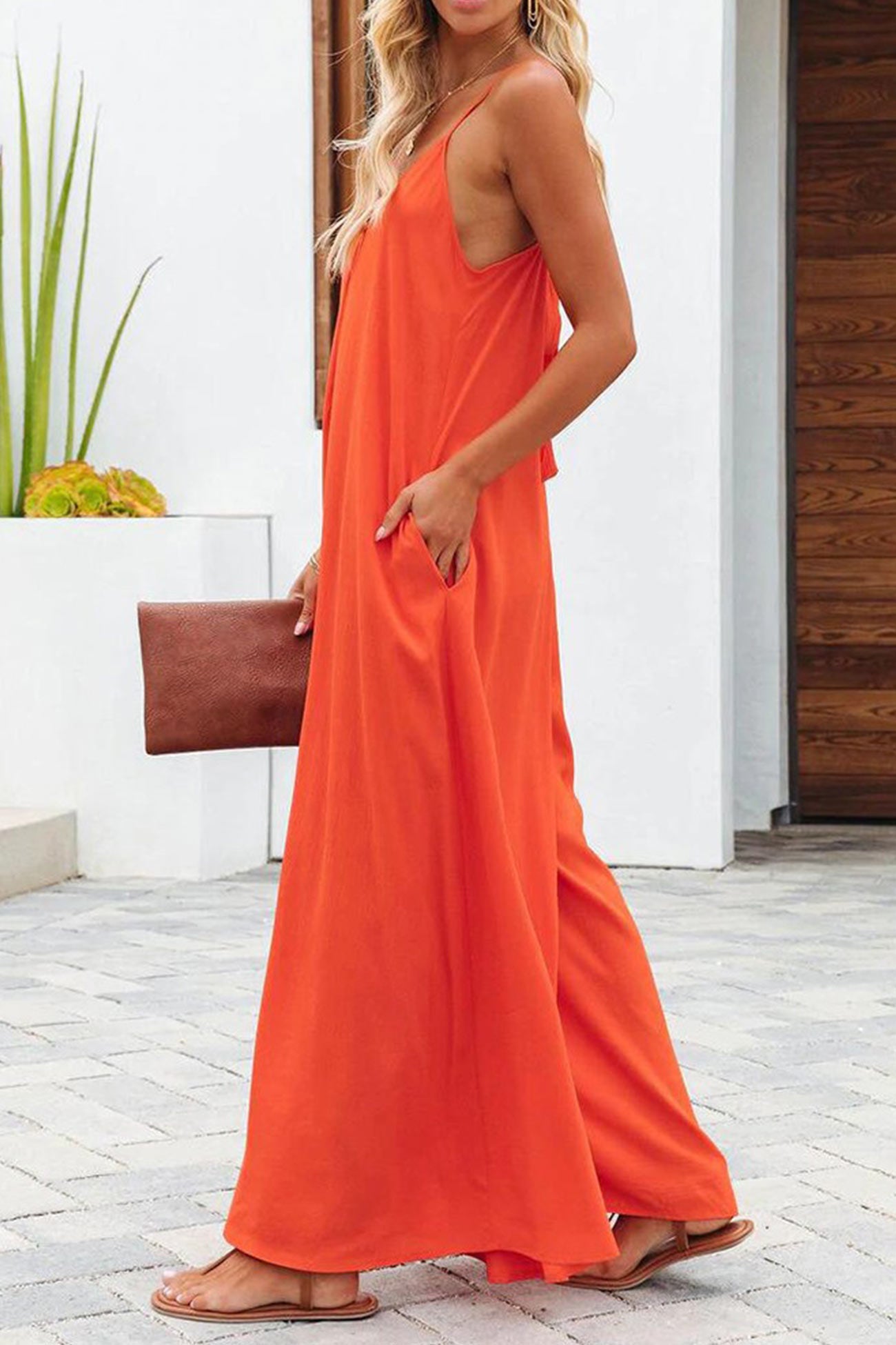 Well Tailored Garment with a Graceful Silhouette
