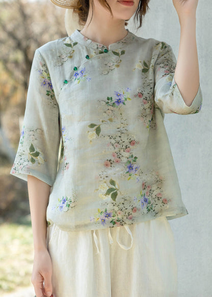 Gracefully Styled Blouse for Any Occasion