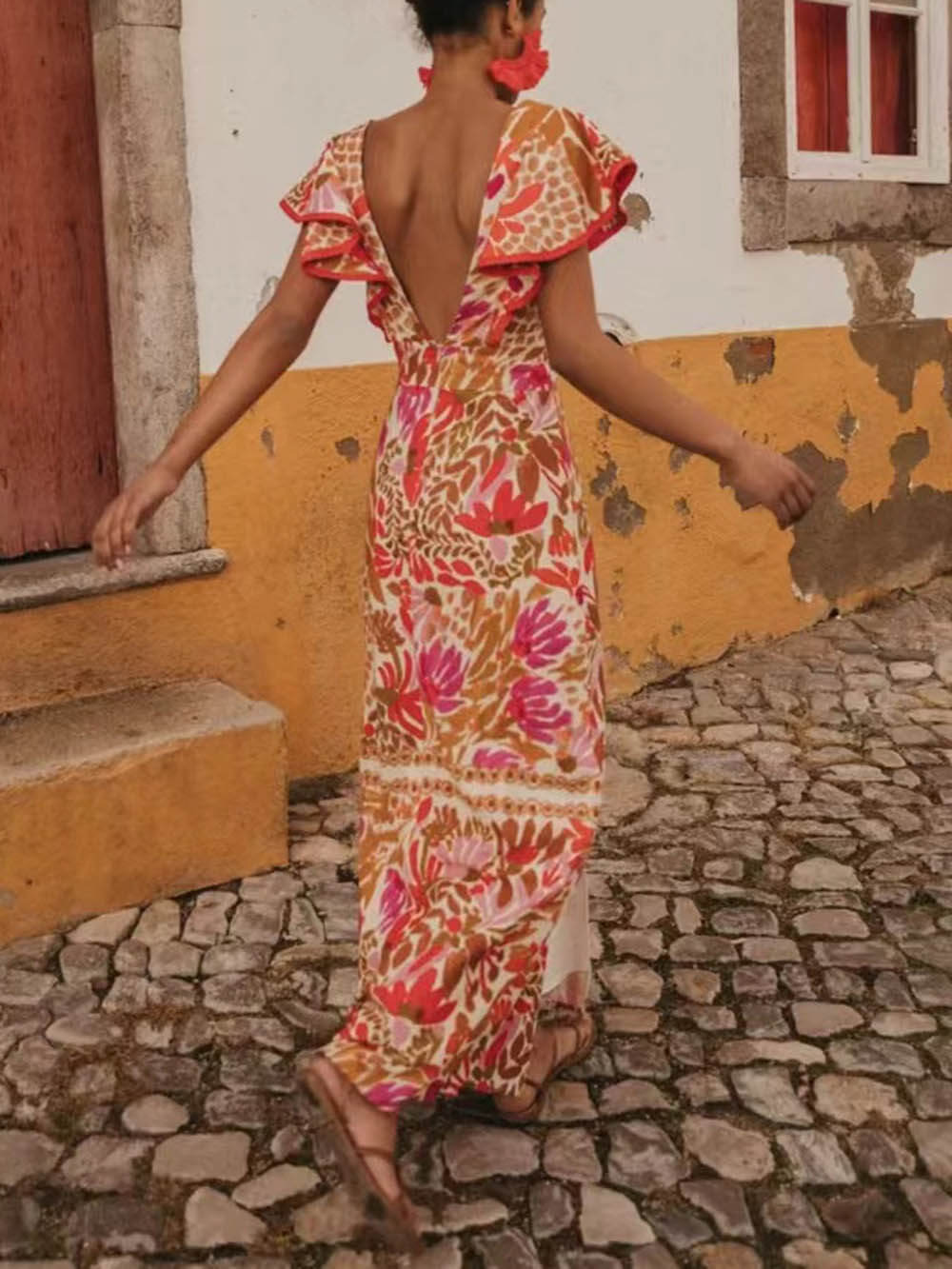 A Vintage Style Dress with Delicate Timeless Details
