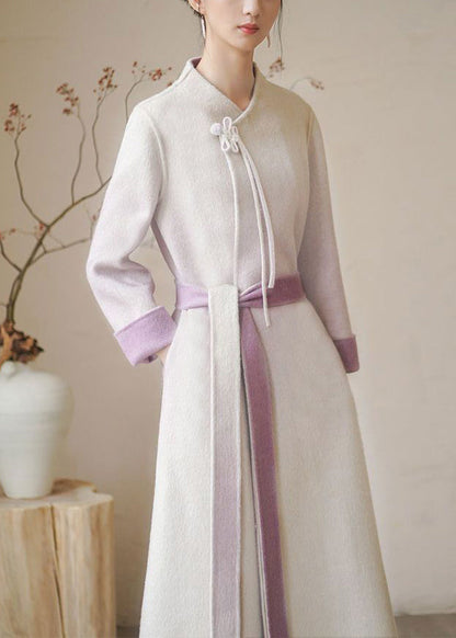 Beautifully Finished Coat in a Timeless Design