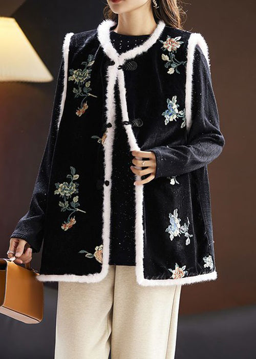 Gracefully Styled Coat for Any Occasion