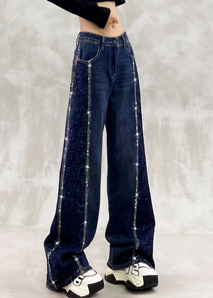 Effortlessly Elegant Pants with a Timeless Design
