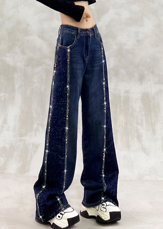 Effortlessly Elegant Pants with a Timeless Design