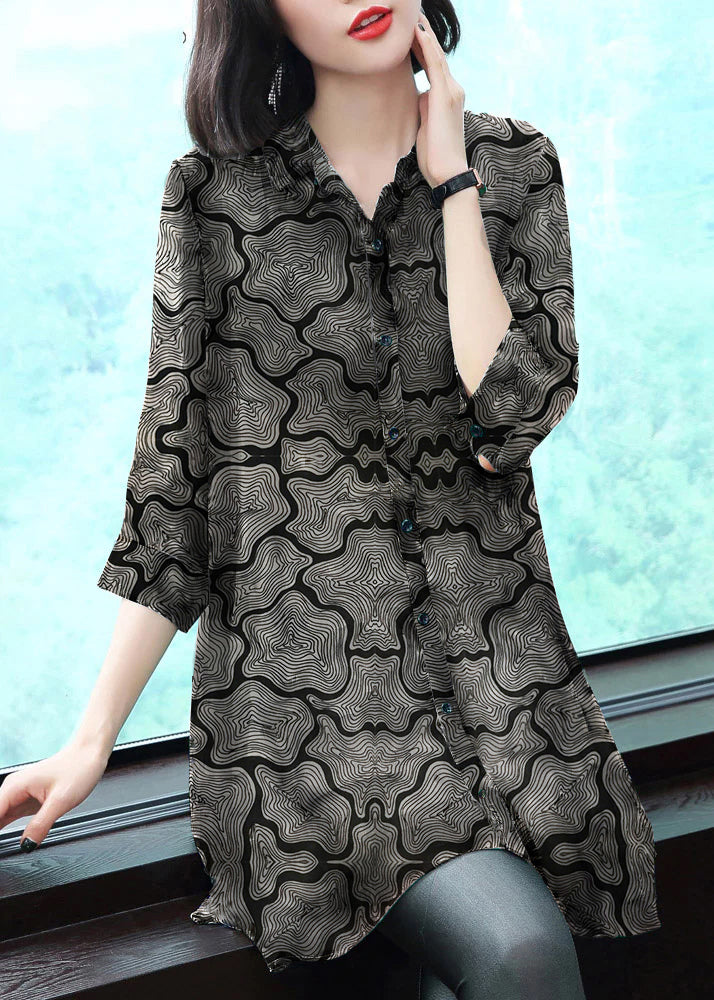 Classic Vintage Shirt with a Flattering Fit