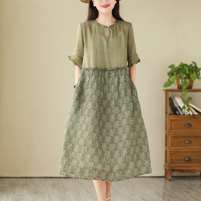 Beautifully Finished Dress in a Timeless Design