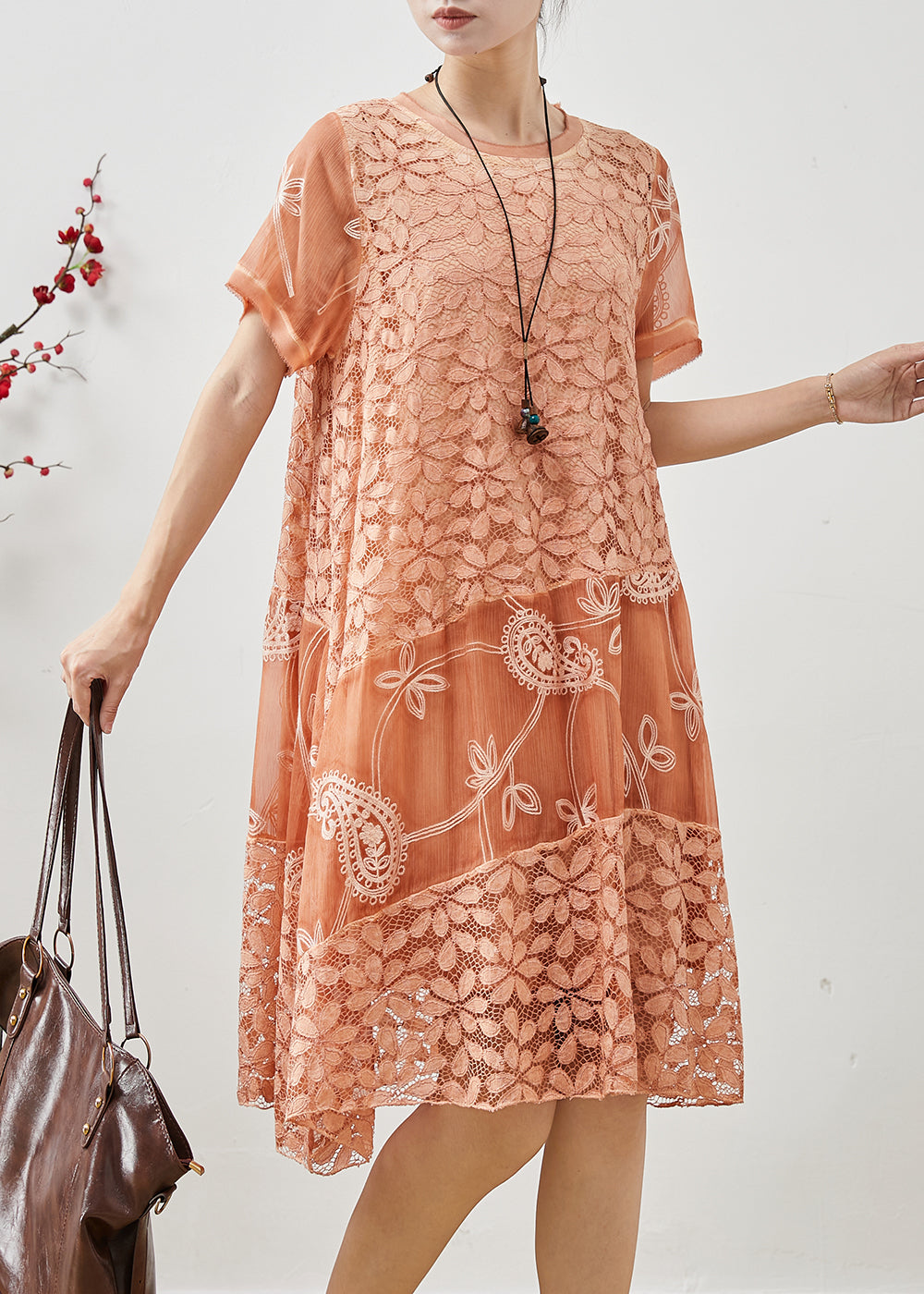 Beautifully Finished Dress in a Timeless Design