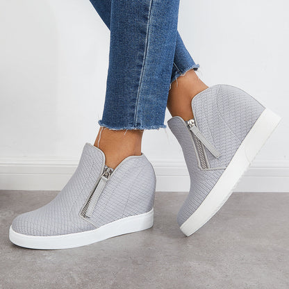 Classic Orthopedic Sneakers with Timeless Style