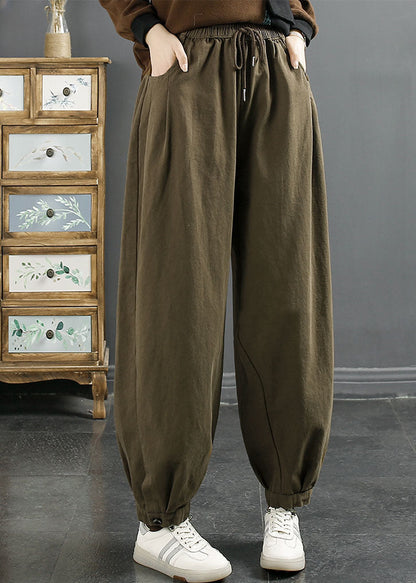 Classic Vintage Pants with a Flattering Fit