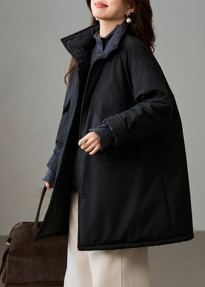 Effortlessly Elegant Coat with a Timeless Design