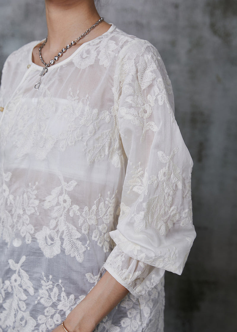 Classic Vintage Shirt with a Flattering Fit
