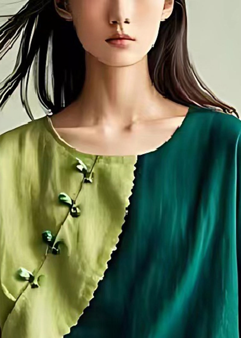 Beautifully Finished Blouse in a Timeless Design