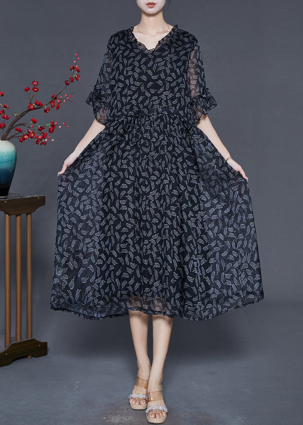 Gracefully Styled Dress for Any Occasion