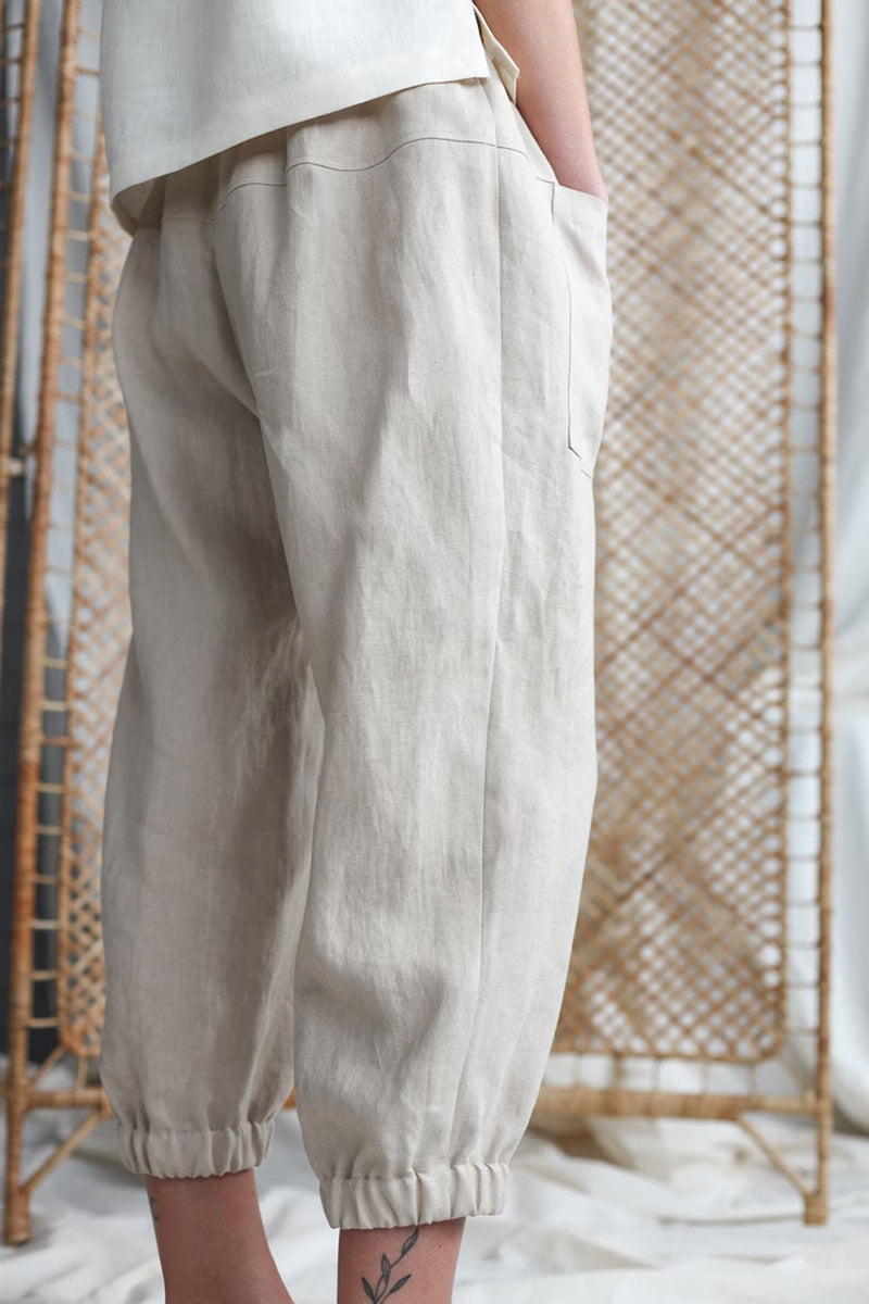 Elegantly Styled Pants for Everyday Wear
