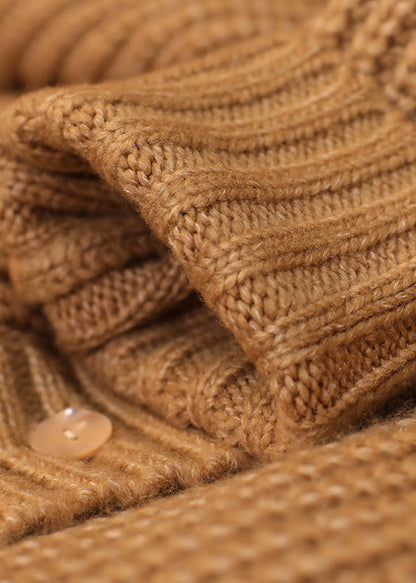 Classic Vintage Sweater with a Flattering Fit