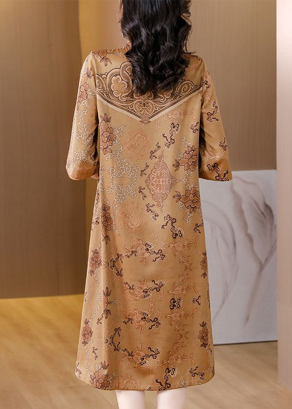Well Tailored Dress with a Graceful Silhouette