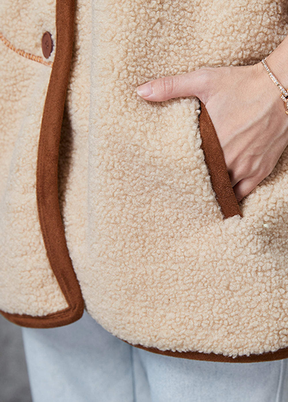 Polished Jacket with an Effortless Classic Look