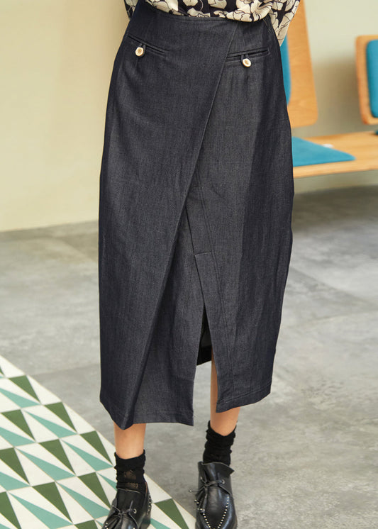 Well Tailored Garment with a Graceful Silhouette