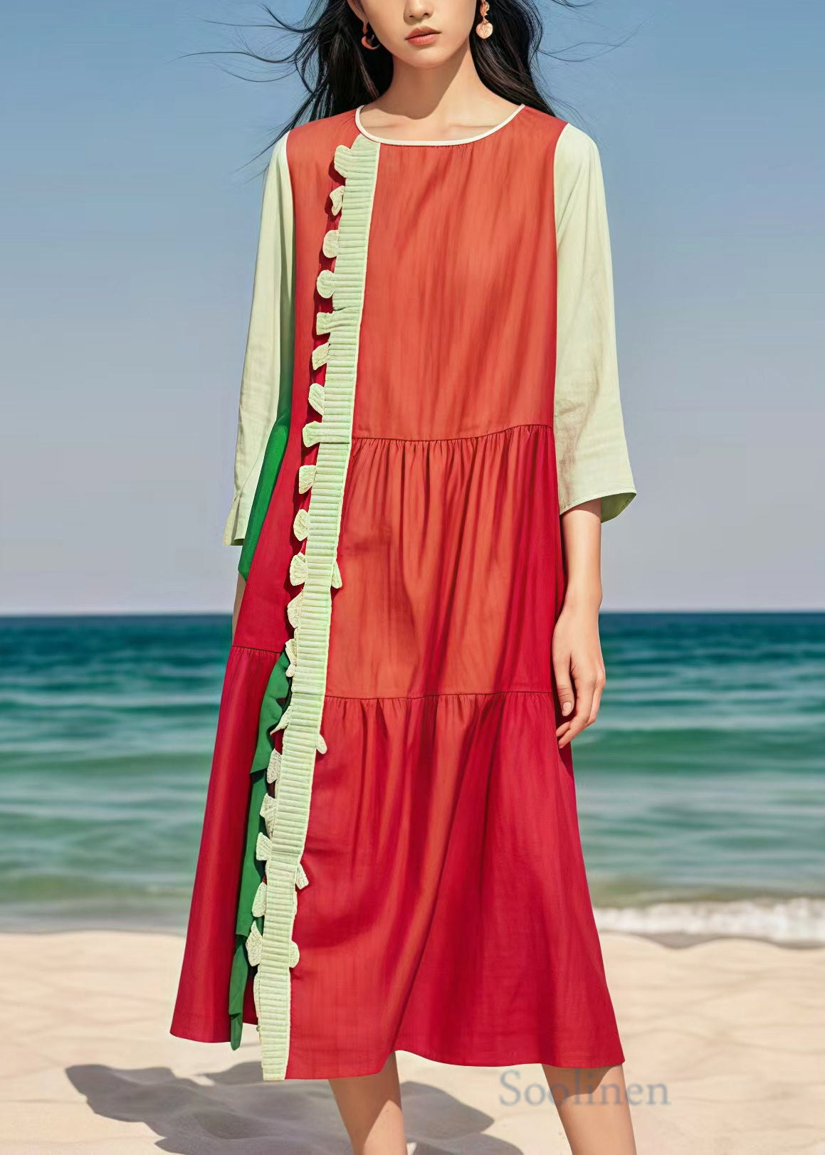 Beautifully Finished Dress in a Timeless Design