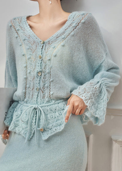 Effortlessly Elegant Sweater with a Timeless Design