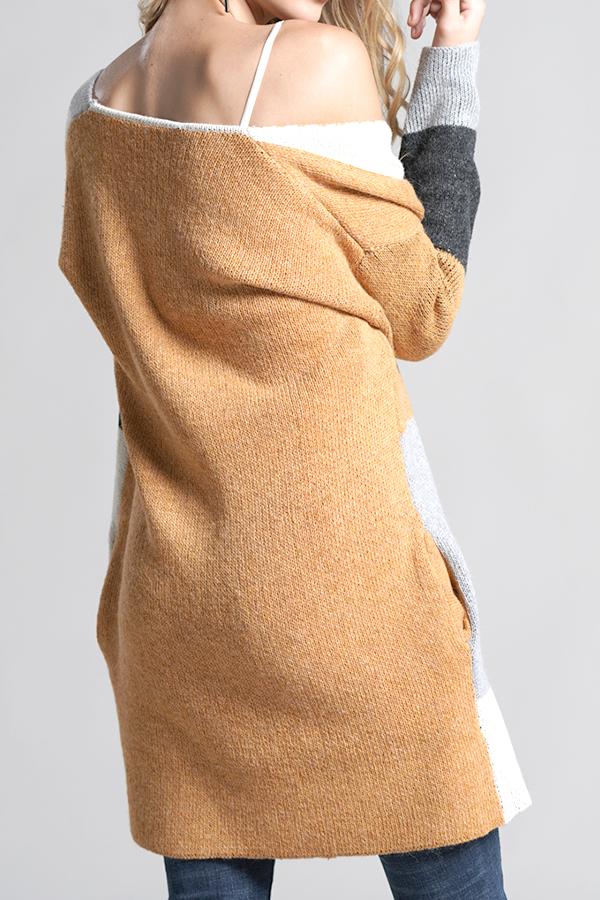 Effortlessly Elegant Cardigan with a Timeless Design