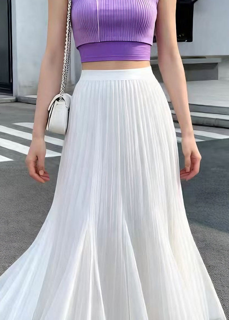 Sophisticated Garment with a Clean Classic Look